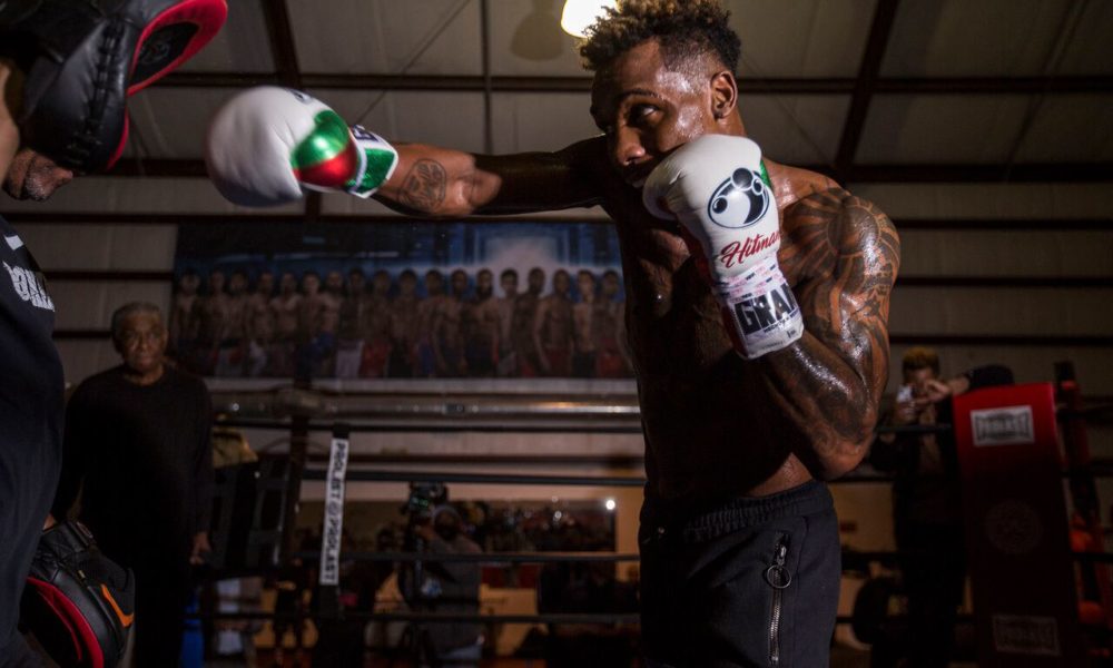 Campbell/Guzman Workout Quotes/Photos • East Side Boxing • News